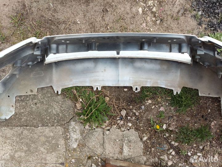 Передний бампер лада Веста