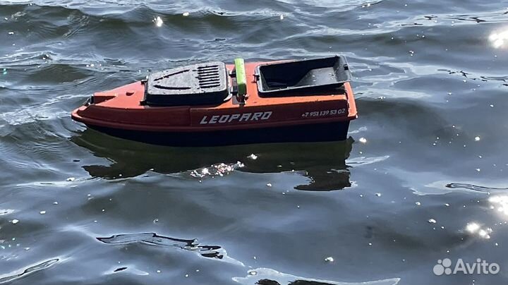 Кораблик для рыбалки