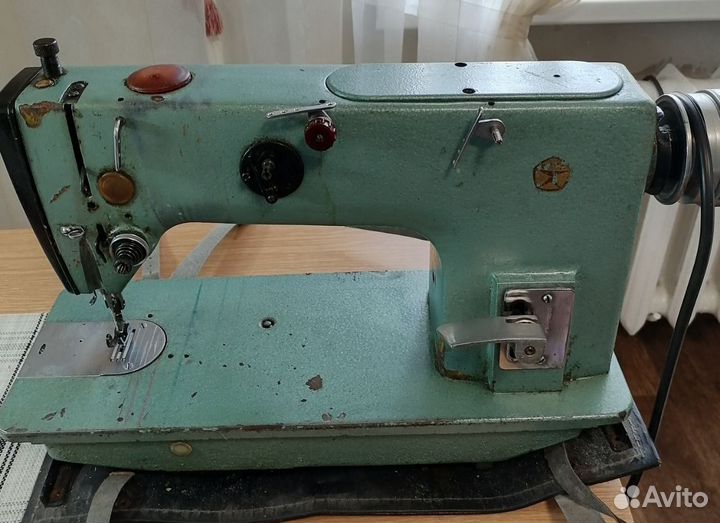 Промышленная швейная машина 1022