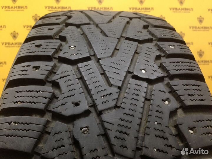 Pirelli Ice Zero 215/60 R16
