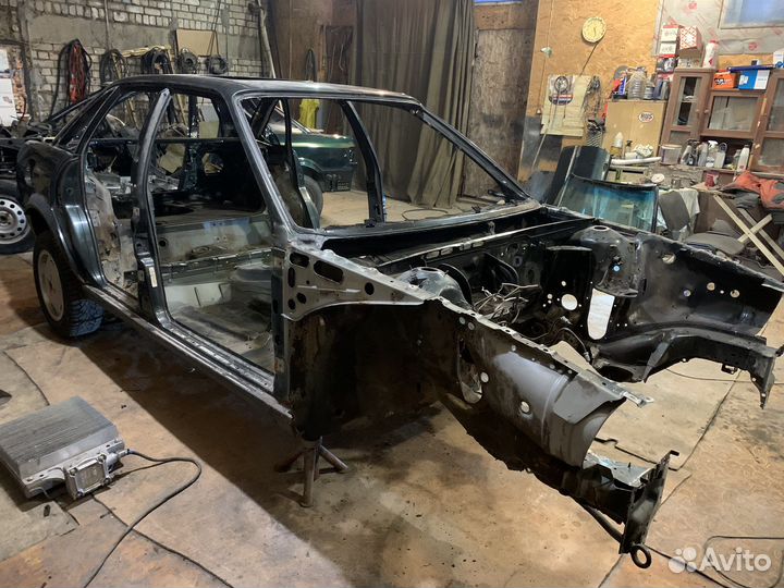 Двери на ауди 80