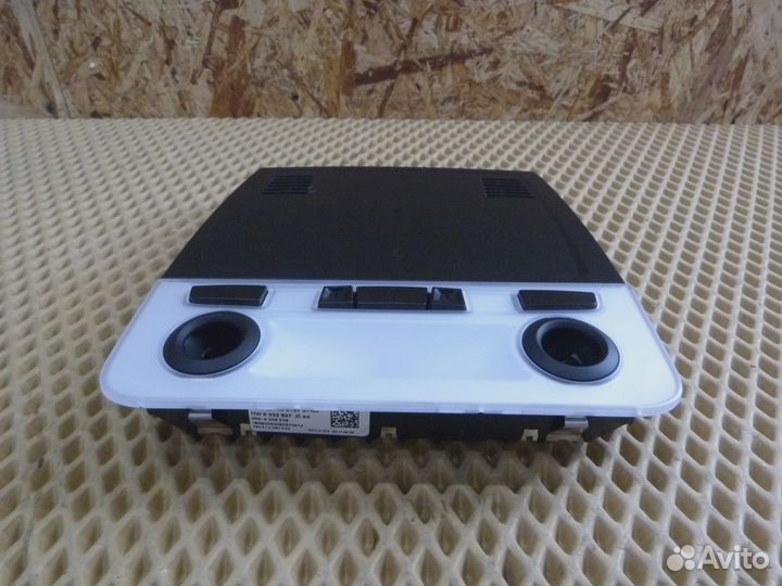 Плафон салонный BMW 1-serie E87/E81 2004-2011 (61319225474)