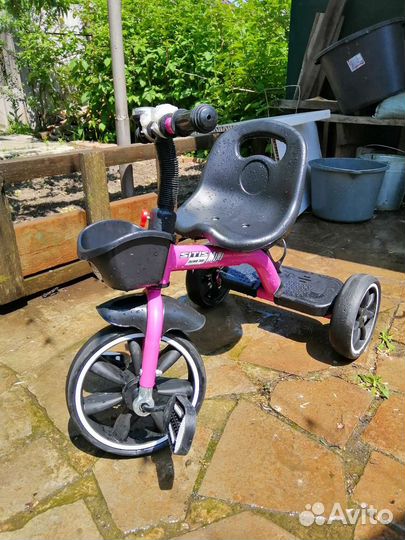 Детский трехколесный велосипед