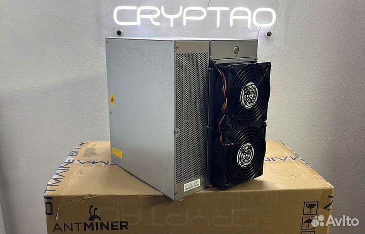 Асик AntMiner T21 190T