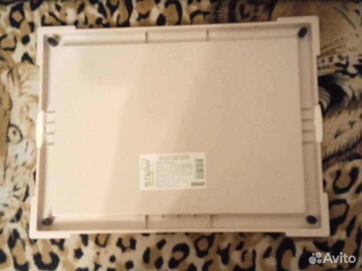 Лоток для собак под пеленку