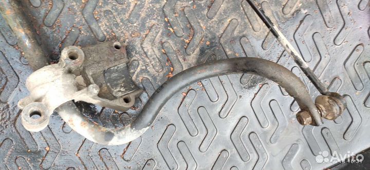 Передний стабилизатор поперечной устойчив Пежо 607