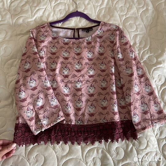 Блузка в кошками