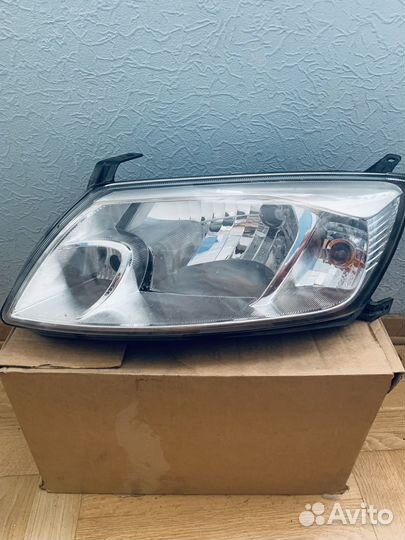 Фара передняя левая на granta