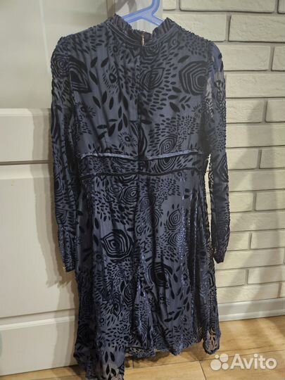 Очень красивое платье Zarina by Наталья Водянова