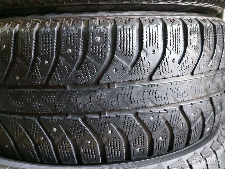 Bridgestone Ice Cruiser 7000 235/55 R18 104T