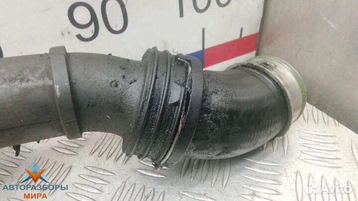 Патрубок интеркулера Volkswagen Touareg 2007