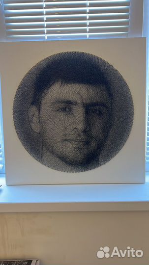 Картина из нитей