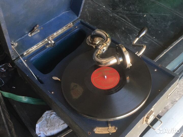 Патефон СССР 40-50 х годов