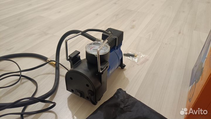 Автомобильный компрессор Новый