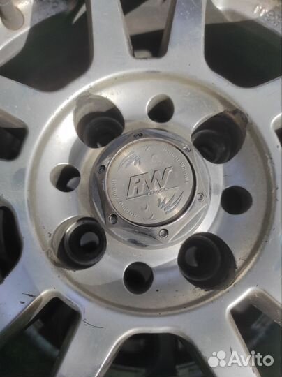 R14 Viatti Strada Asimmetrico V-130 185/60, PCD 4x98 DIA 58.6