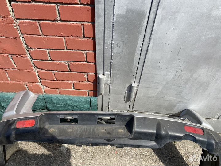 Бампер задний на honda CR-V