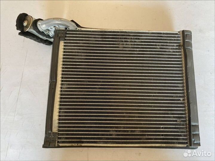 Испаритель кондиционера Toyota Avensis