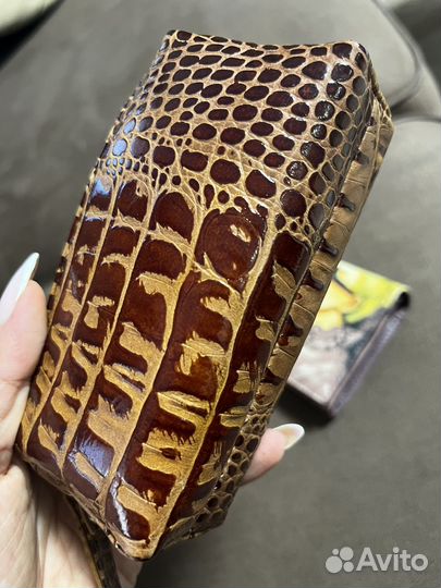 Женские кошельки из кожи