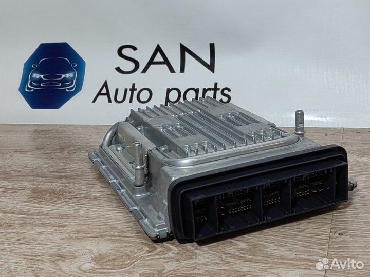 Блок управления двигателем Bmw 5 F10 N63B44 2011