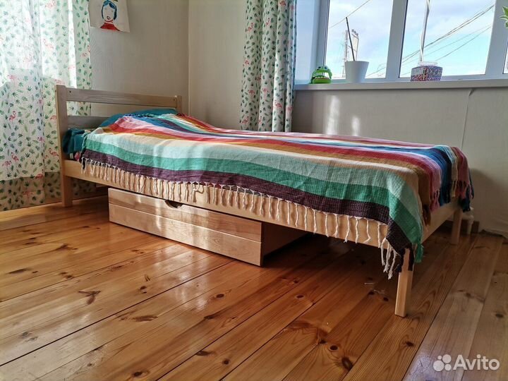 Кровать для детей с ящиком