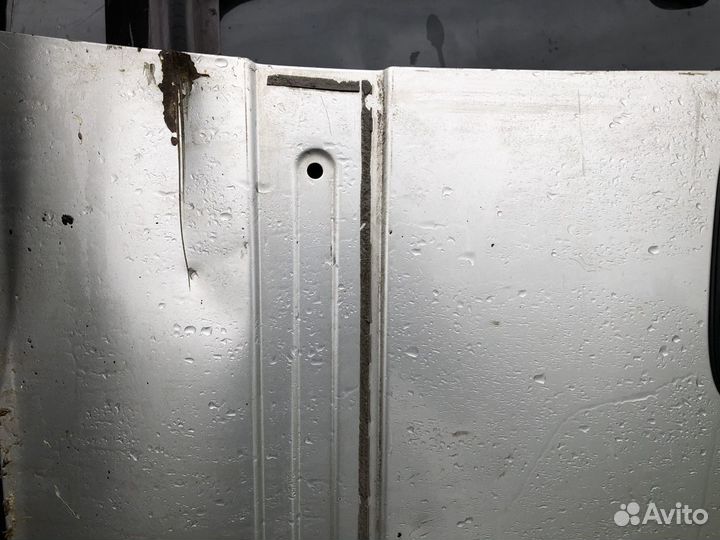 Дверь передняя правая для nissan almera