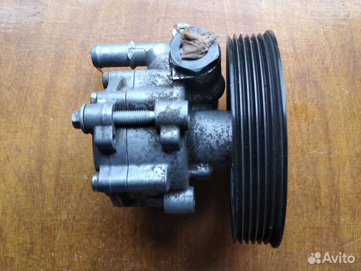 Насос гура Рено Логан 2