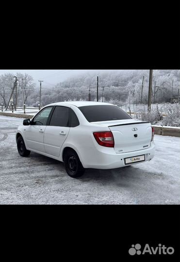 Капот на гранту