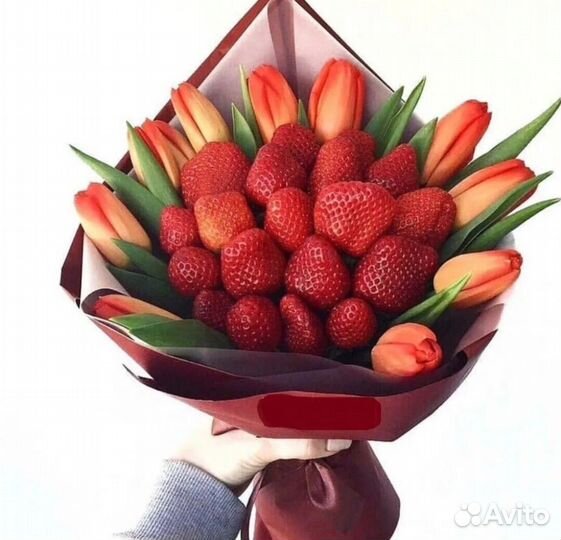 Подарок женщине.Сьедобный букет.Фрукты,конфеты