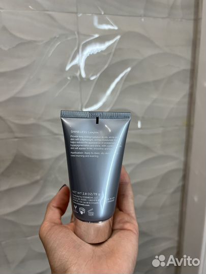 Увлажняющий крем для лица cosmedix shineless