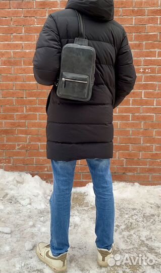 Сумка слинг из натуральной кожи