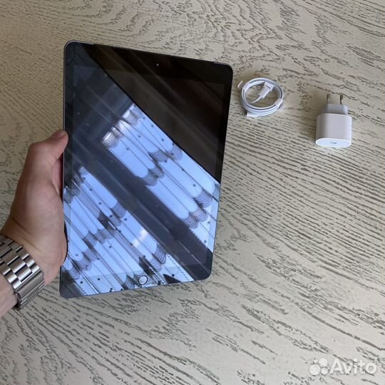 iPad 8 2020/128gb + Cellular (Sim), акб 99