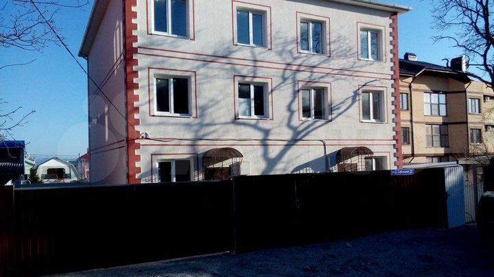 Дом 185 м² на участке 3,5 сот.