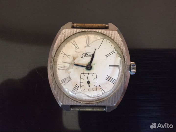 Наручные советские механические часы