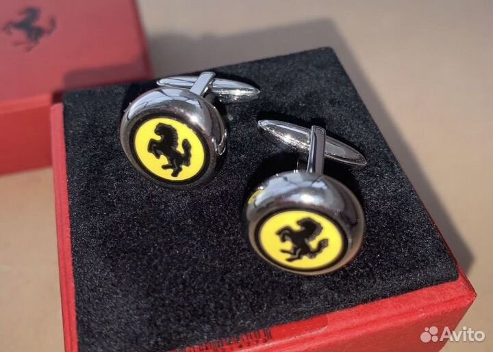 Запонки Ferrari