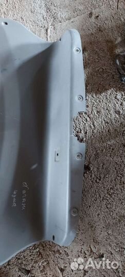 Обшивка крышки багажника на Kia Shuma