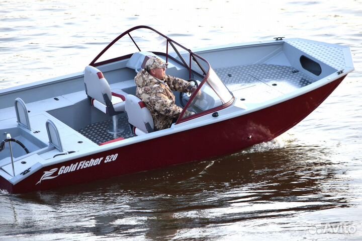 Новый катер для рыбалки Gold Fisher 520 DCM