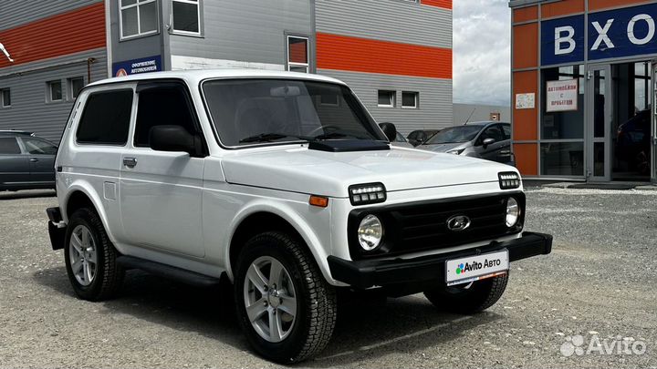 LADA 4x4 (Нива) 1.7 МТ, 2010, 136 400 км