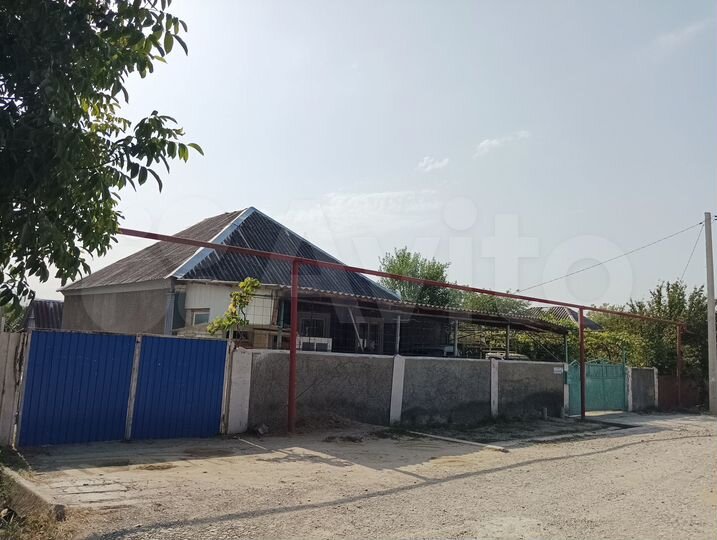 Дом 200 м² на участке 15 сот.