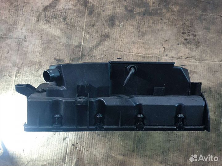 Клапанная крышка 03G103475D VW 2.0 tdi