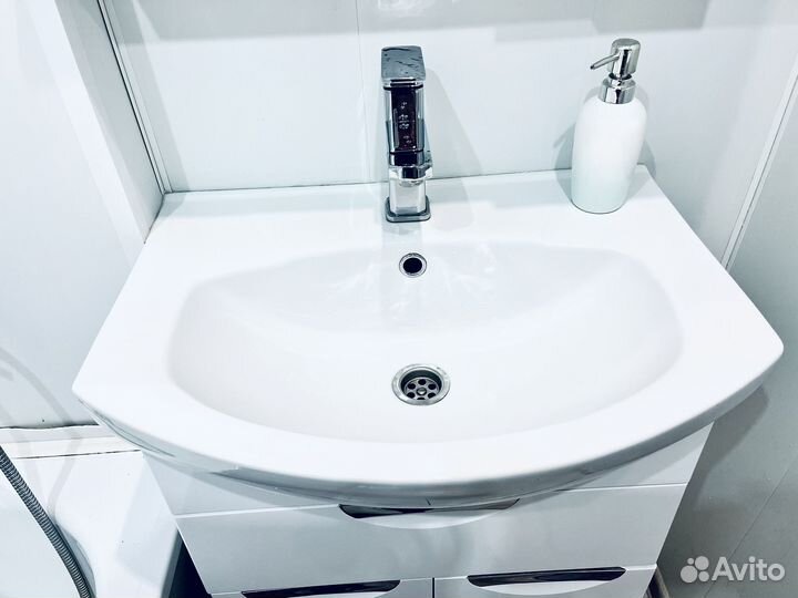 Тумба+зеркало для ванной