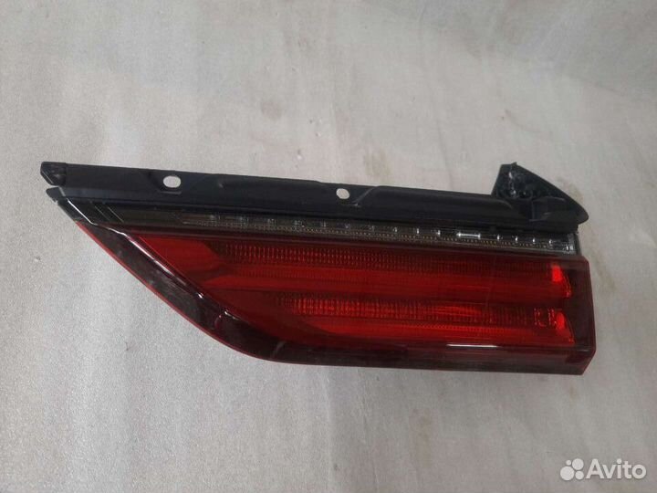 Lexus LX 570 фонарь задний правый на крышку
