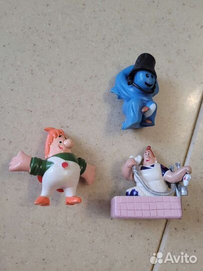 Киндер сюрприз Винн пух карлсон