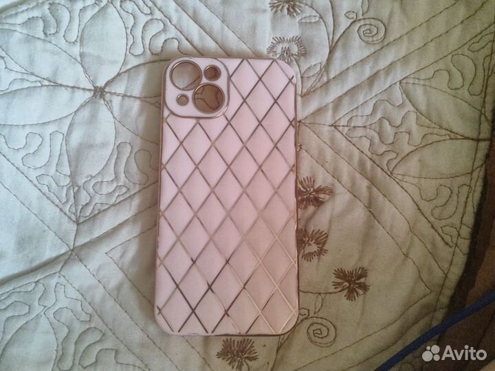 Чехол на iPhone 13