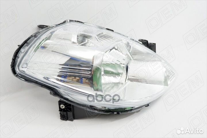 Фара правая Nissan Tiida C11 (2004-2014) без
