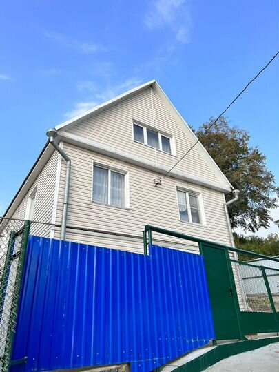 Дом 141 м² на участке 5,6 сот.