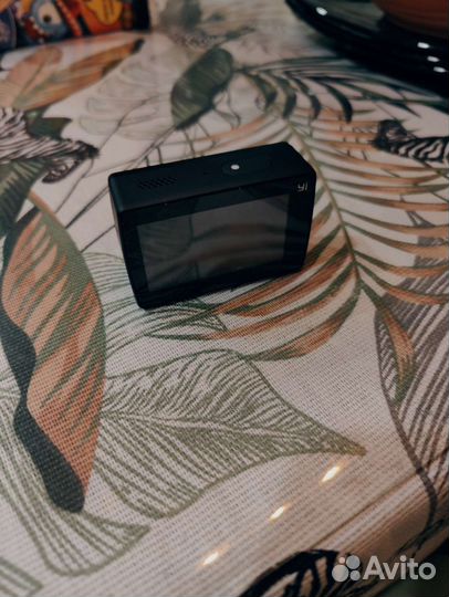 Экшн камера xiaomi yi 4k+