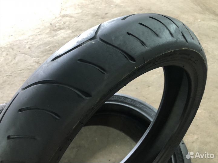 Мотошига 120 70 R17 Bridgestone Battlax T30