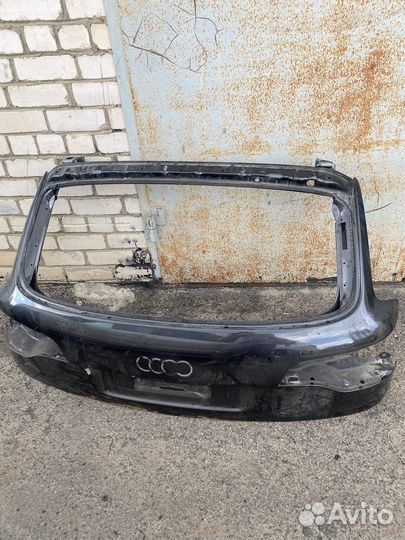 Крышка багажника на audi q7 с стеклом