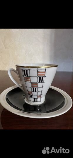Чашка с блюдцнм костяной фарфор из ГДР