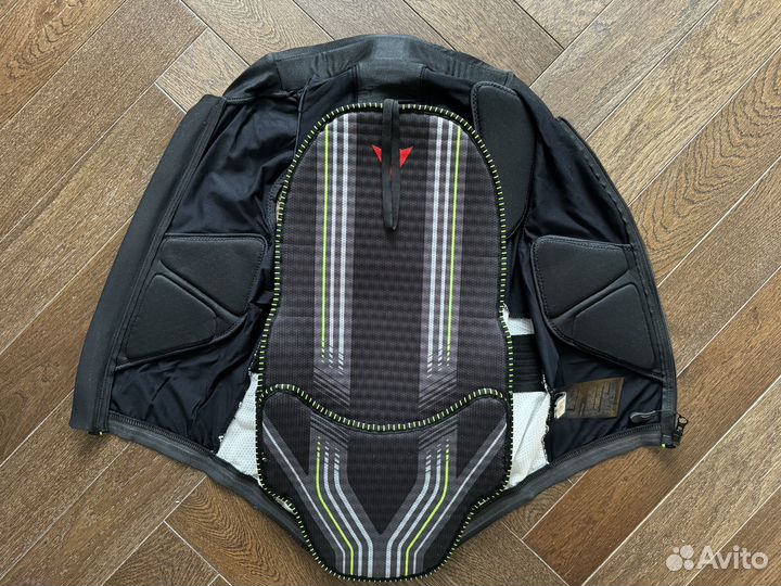 Защитный жилет Dainese active vest EVO